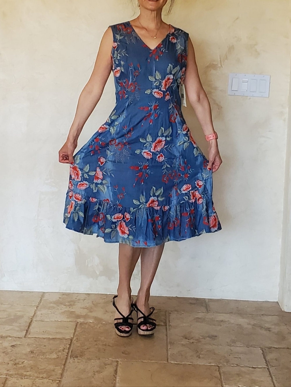 Reba Blue Floral V-Neck Midi Dress - Picture 2 of 7